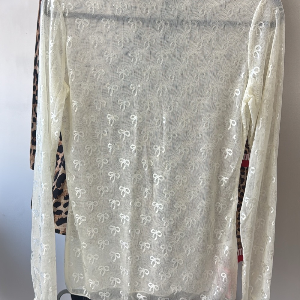 LillyBelle’s Elegant Cream Lace Top